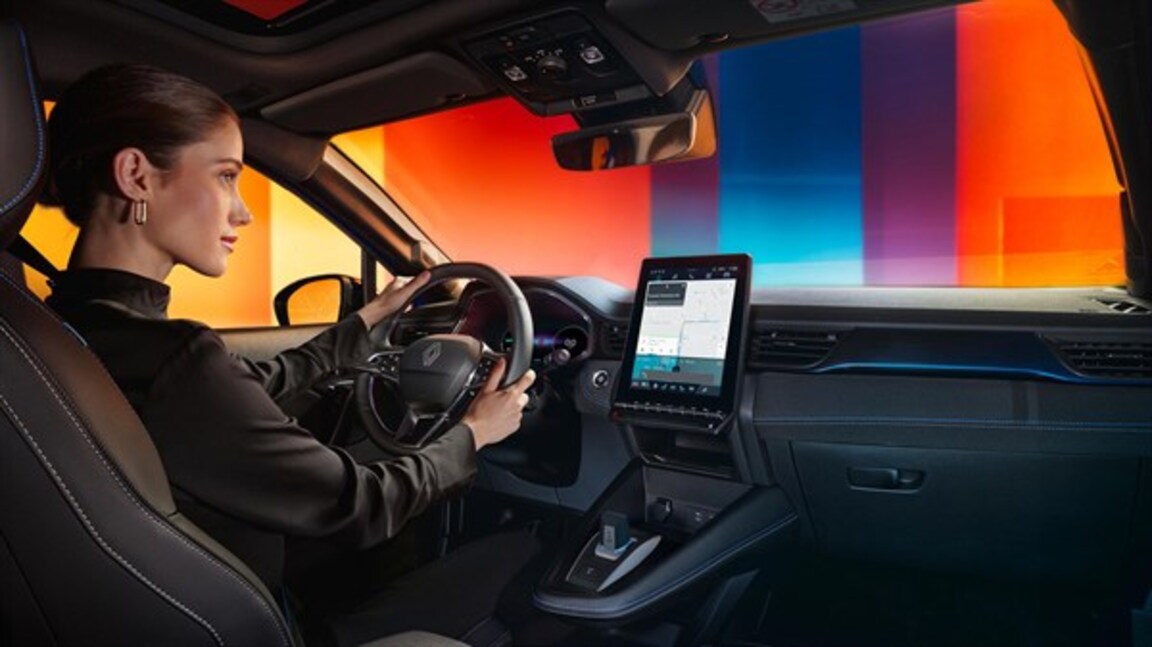 голосовое управление системой мультимедиа с помощью Google Assistant*