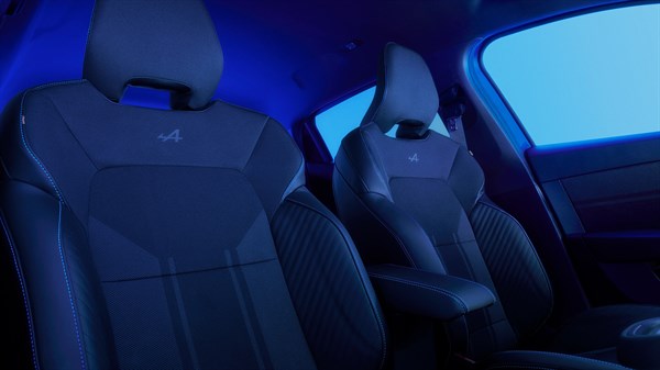 Renault Clio E-Tech full hybrid 