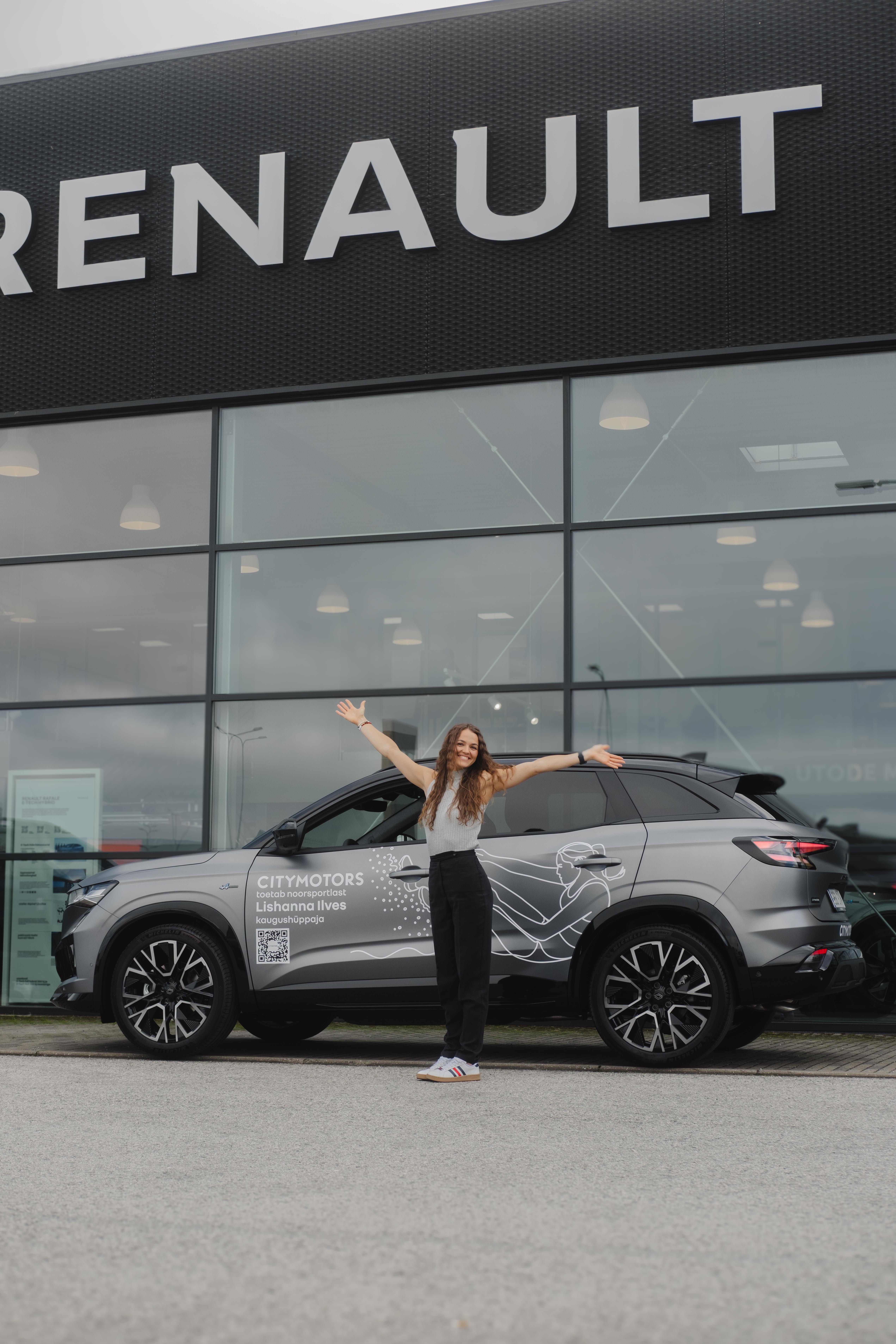 Lishanna Ilves auto üleandmine City Motors Laargi esinduses